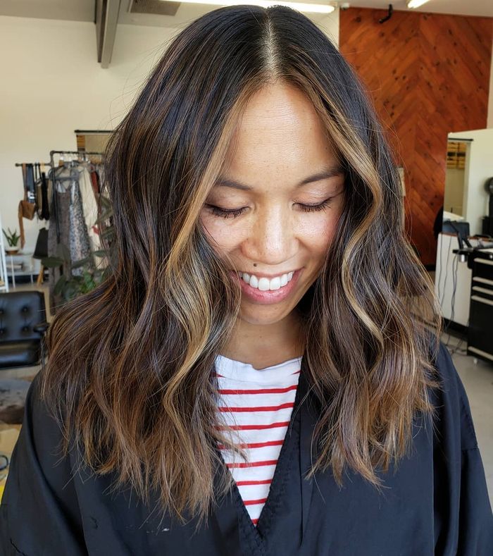 Face-Framing Highlights