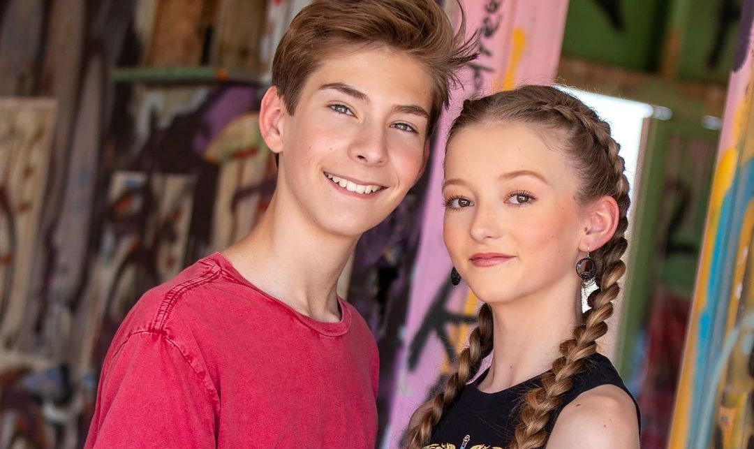 Sawyer Sharbino And Emily Dobson 